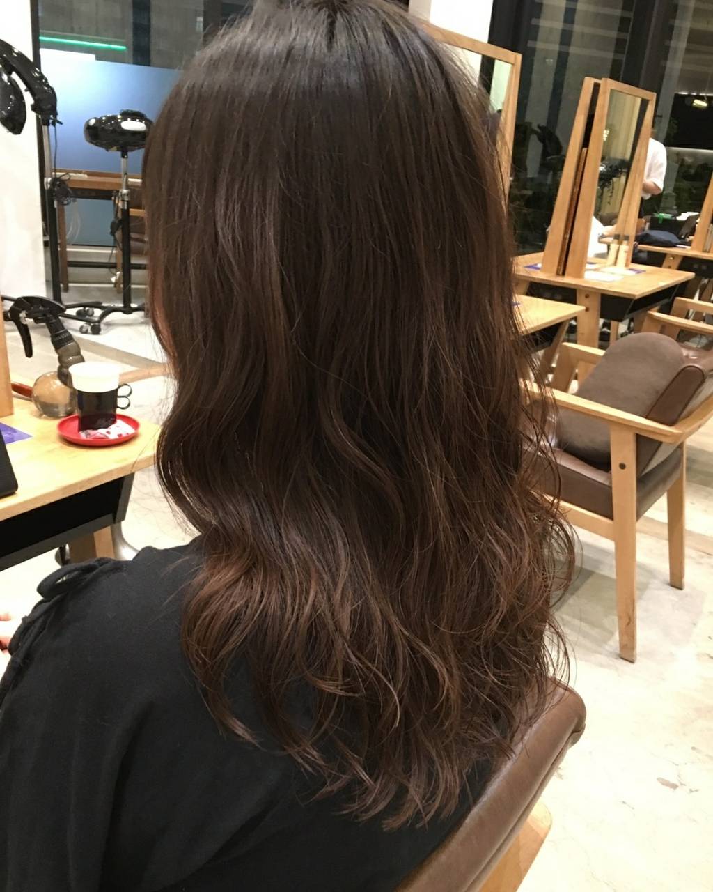 パーマが上手い美容室 美容師とは パーマ年間1000人担当デザイナー 森越道大 が教えます パーマ美容師 森越こだわりのパーマを紹介