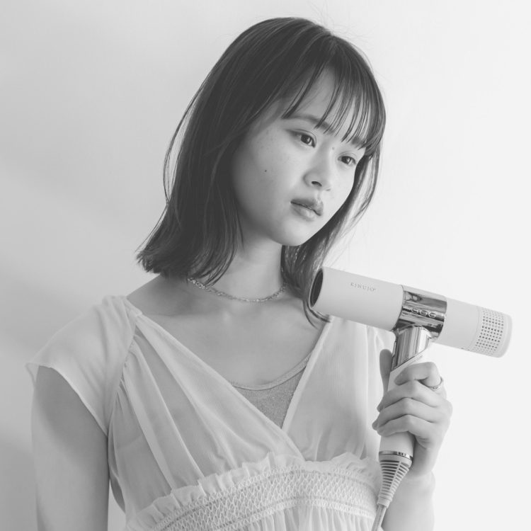 絹女 ヘアドライヤー ほぼ未使用 箱なし Amazon | 【公式】KINUJO 海外対応 ヘアドライヤー ボヤージュ